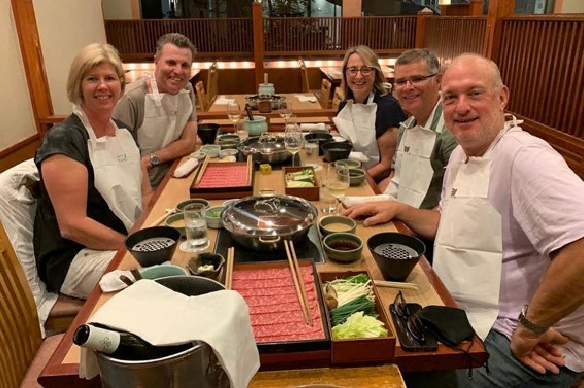 しゃぶしゃぶ食べる前 5人